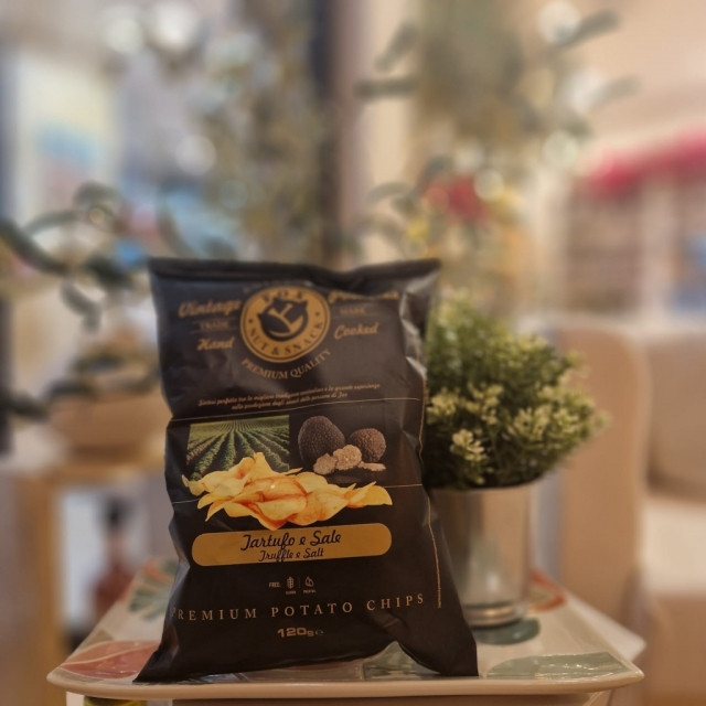 Chips de pommes de terre au got de truffe et sel marin